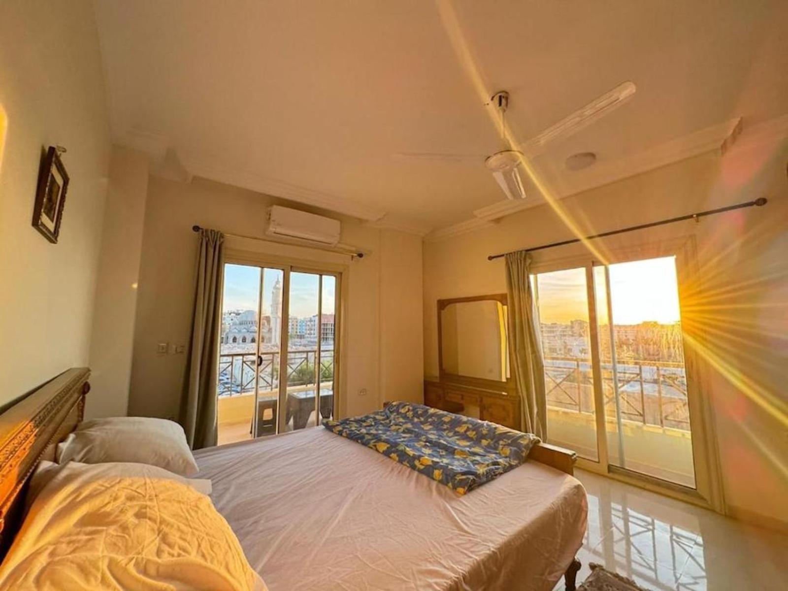 Sea Front Family 3bedrooms Apartment